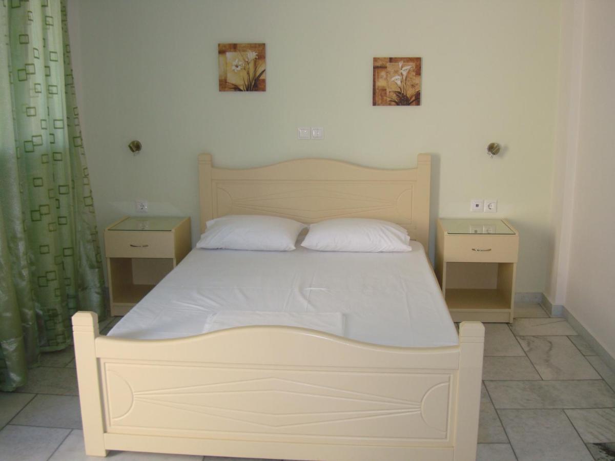 Appartement Kalados -beachfront Studios-