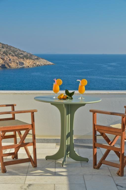 Kalados -beachfront Studios-
