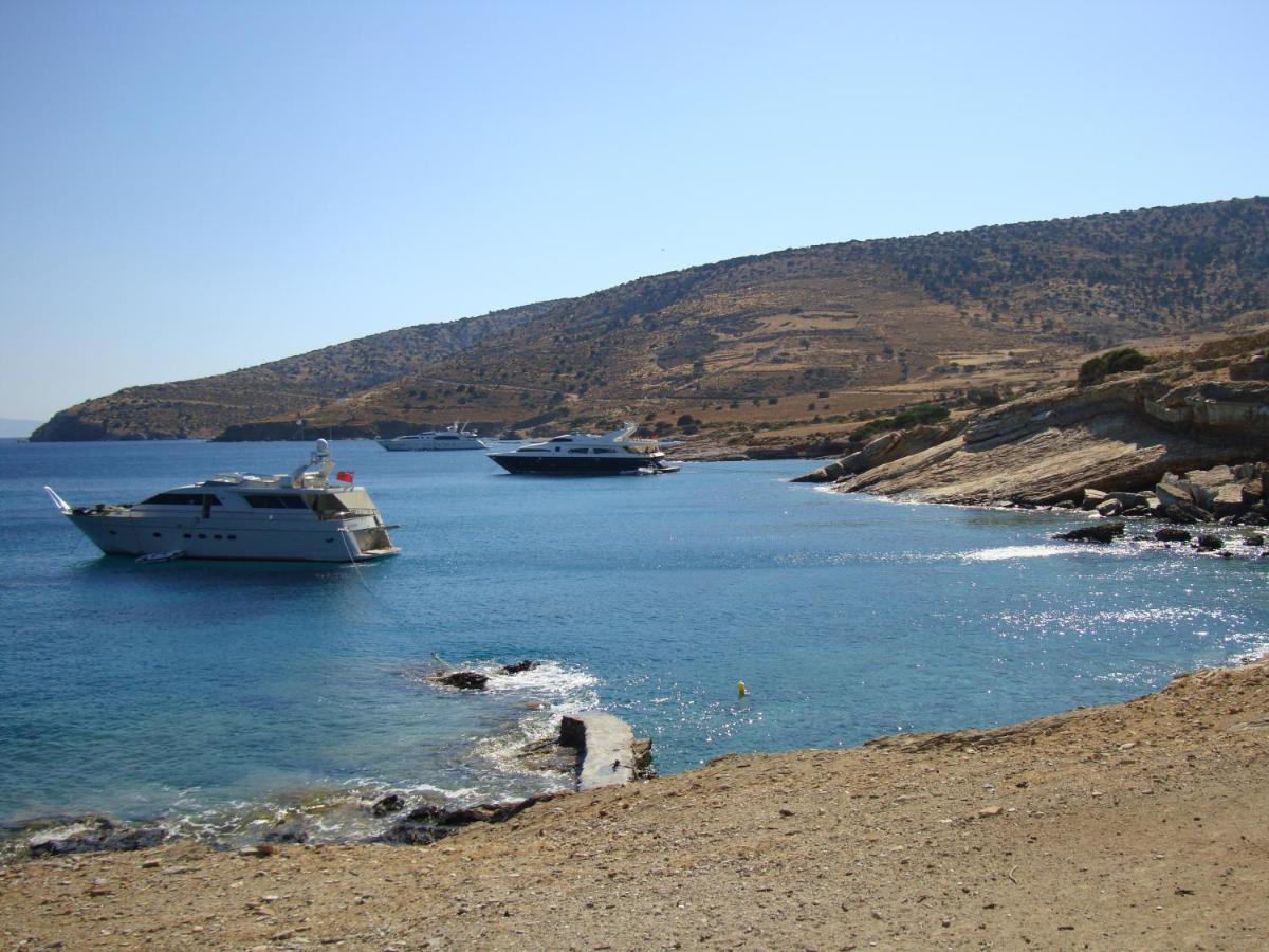 Kalados -beachfront Studios- * Καλαντό