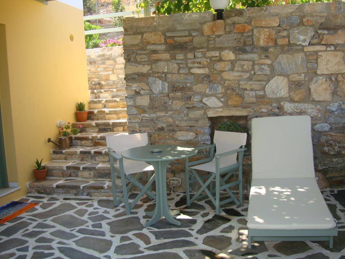Appartement Kalados -beachfront Studios- *