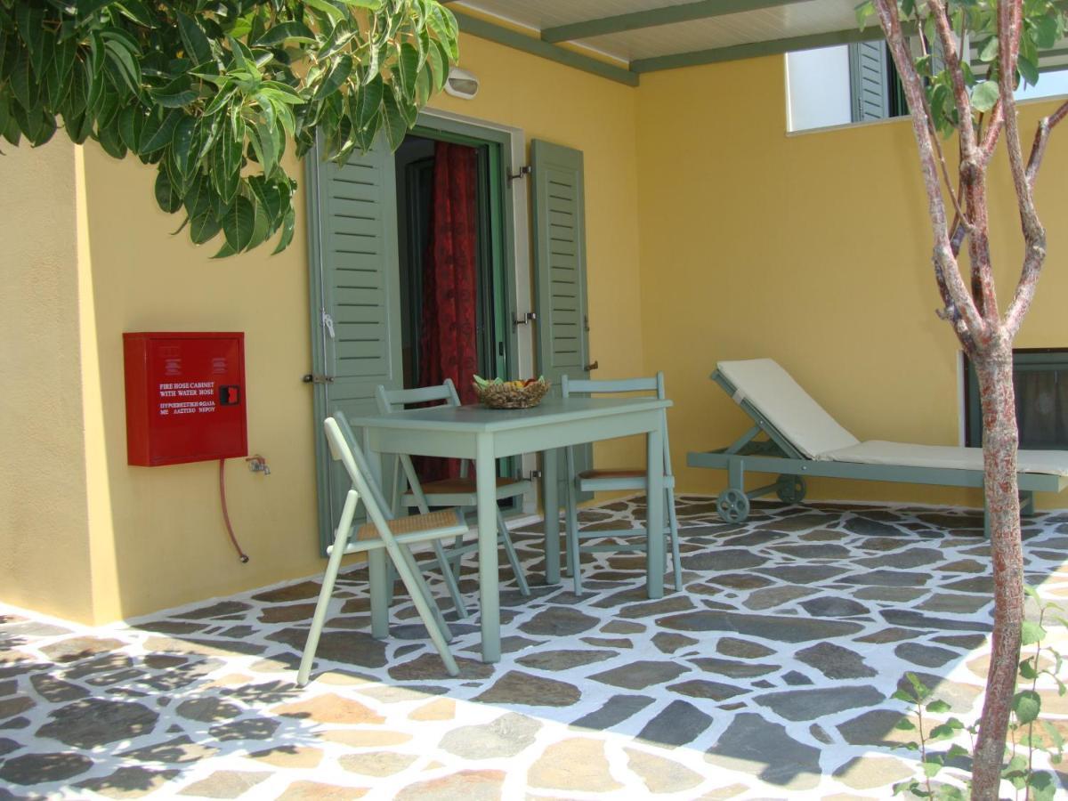 Kalados -beachfront Studios- *